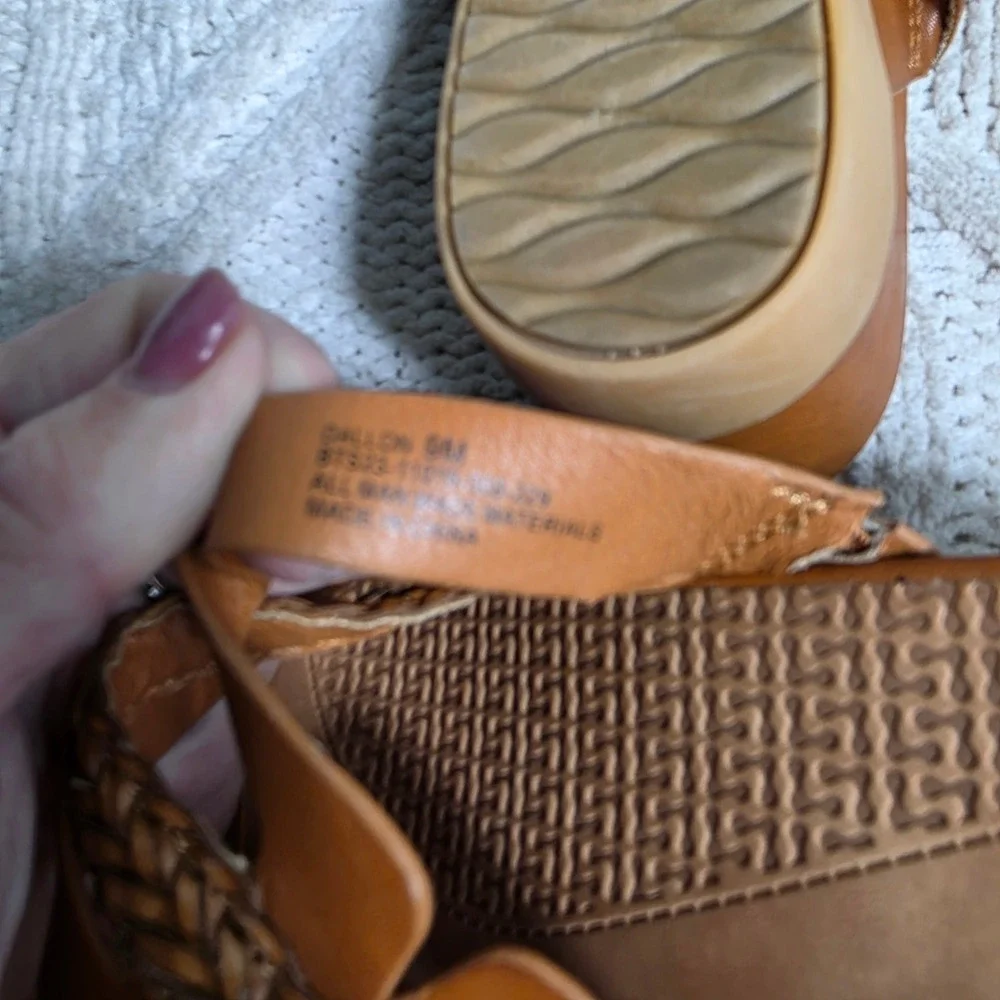 Baretraps Posture Strappy Wedge Sandals Brown Braided Women 9M New‎